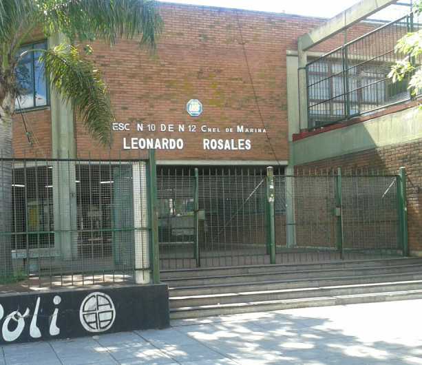 Robo y vandalismo en la Escuela Rosales