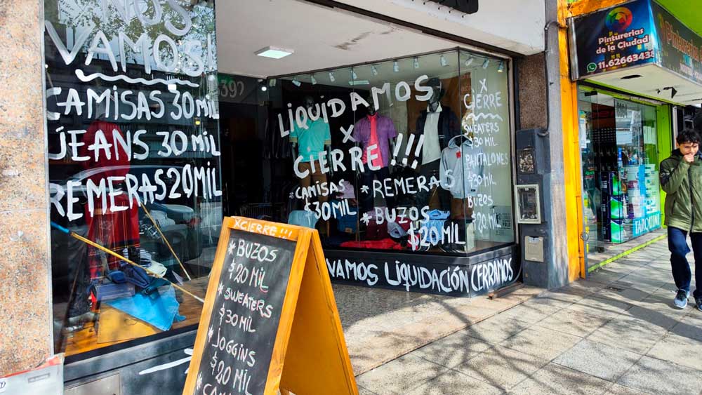 Temporada de persianas bajas: Se despiden hasta negocios tradicionales de Floresta