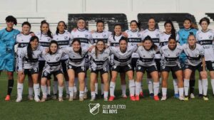 El equipo de Fútbol Femenino, en lo más alto de la tabla