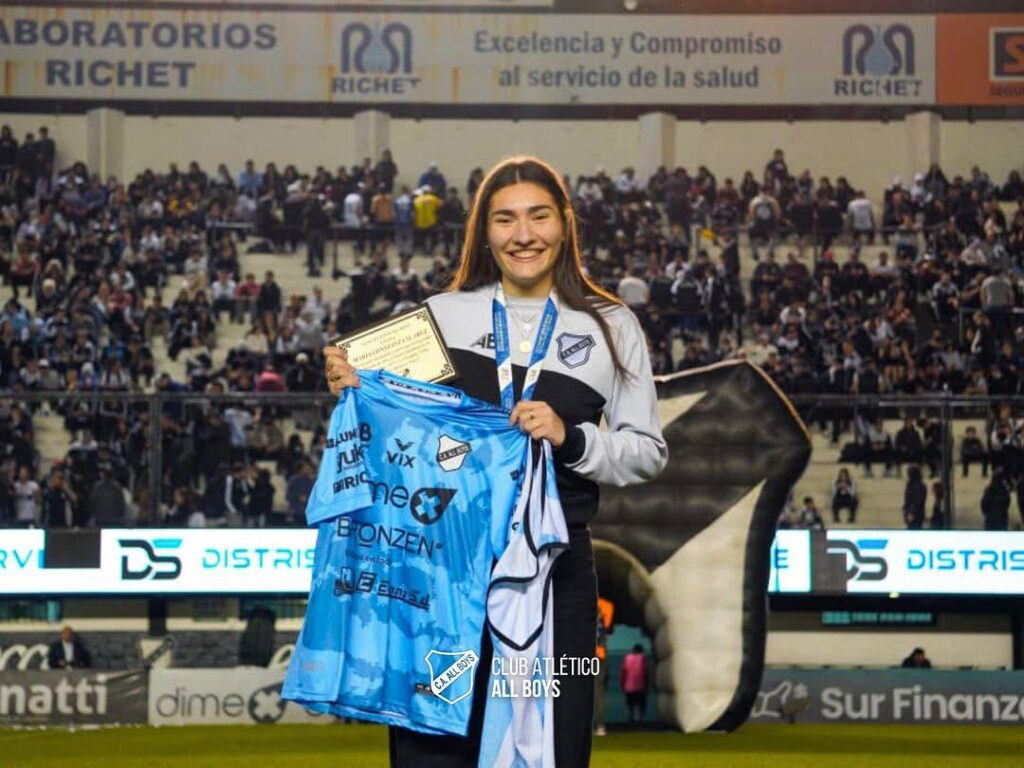 El reconocimiento en el entretiempo a María Suárez